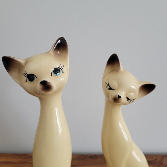 Vintage Ceramic Siamese Cat Figurines Japan Set Of 2 - Picture 2 of 12
